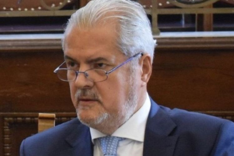 Adrian Năstase: Ion Iliescu a luat cu el aproape un secol de istorie românească