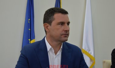 Barna: Nu cred că este momentul să trecem plajele la administrația locală. Nu este o strategie bună.