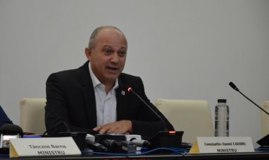 Ministrul Cadariu: Vom bonusa agențiile de turism cu 40 de euro pentru fiecare turist adus în România