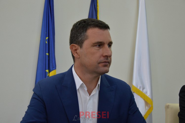 Barna: Nu cred că este momentul să trecem plajele la administrația locală. Nu este o strategie bună.