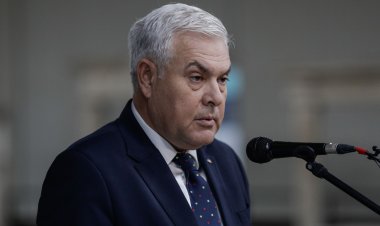 Ministrul Angel Tîlvăr, a transmis omologului polonez solidaritatea şi sprijinul Armatei României