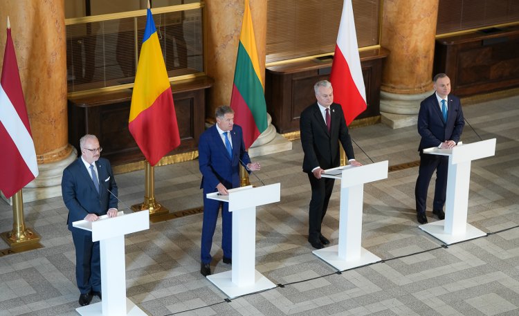 Declaraţie comună privind securitatea regională şi integrarea europeană, semnată de preşedinţii României, Lituaniei, Letoniei şi Poloniei