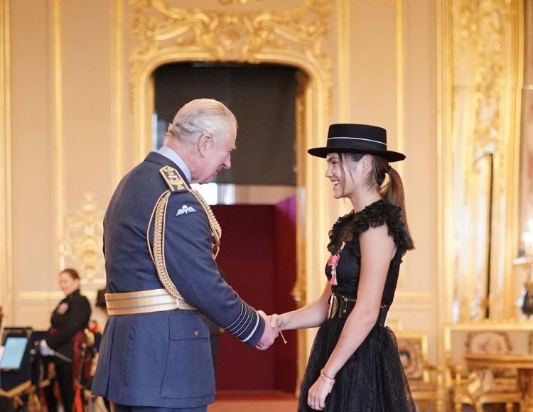 Emma Răducanu, decorată de Regele Charles al III-lea