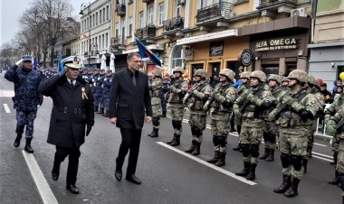 FOTO - Parada militară de Ziua Naţională a României de la Constanța