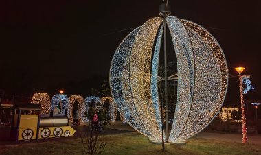 Țara Piticilor din Parcul Tăbăcărie își așteaptă vizitatorii îmbrăcată în haine de sărbătoare