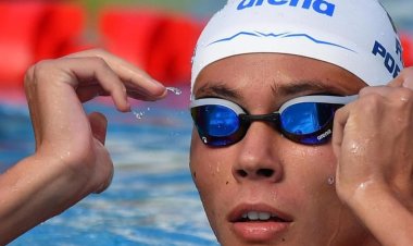 David Popovici, medaliat cu argint la Campionatul Mondial de Nataţie