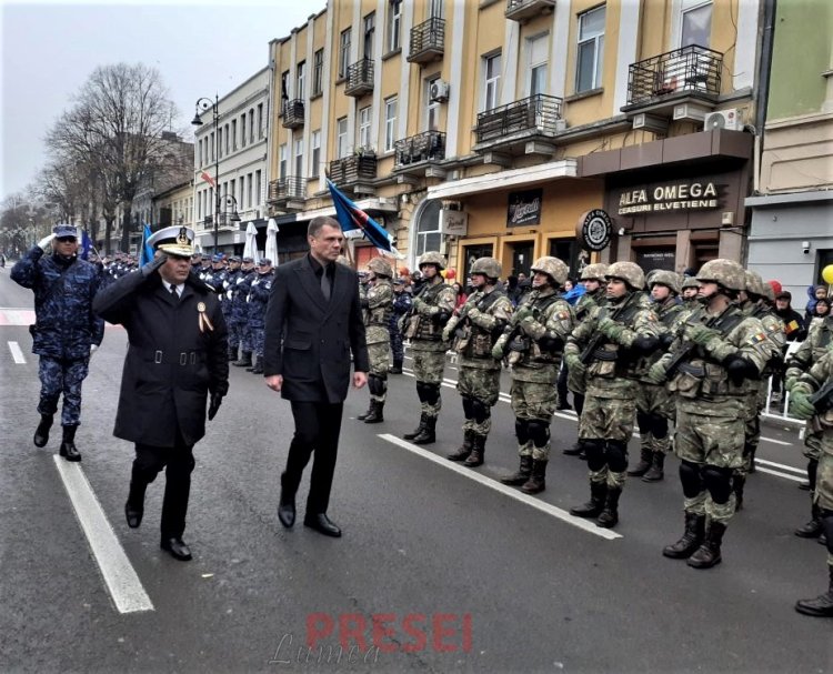 FOTO - Parada militară de Ziua Naţională a României de la Constanța