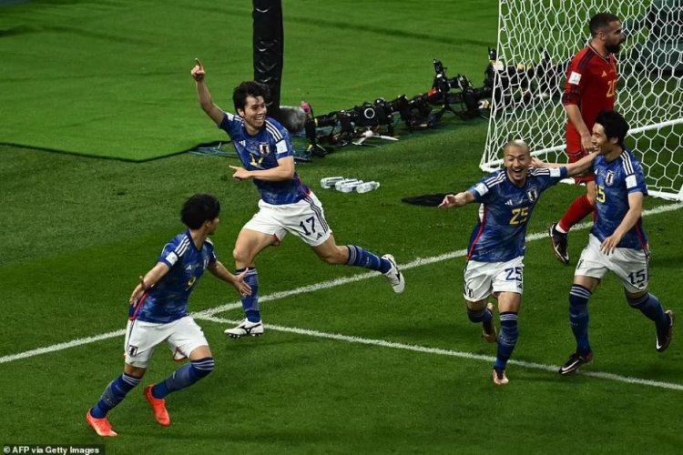 Japonia și Spania s-au calificat în optimile Campionatului Mondial