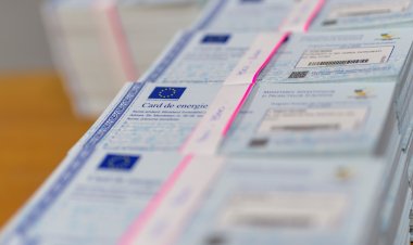 Ciucă: De mâine începe distribuirea tichetelor pentru plata facturilor la energie