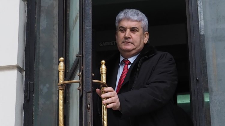 Tribunalul amână pronunţarea sentinţei în dosarul lui Gabriel Oprea privind decesul poliţistului Gigină