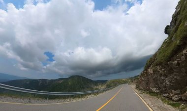 Turiştii cu maşini electrice care vor circula pe Transalpina vor avea staţii de încărcare la Poiana Sibiului