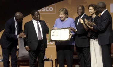 Angela Merkel a primit Premiul pentru Pace al UNESCO pentru politica sa privind refugiaţii