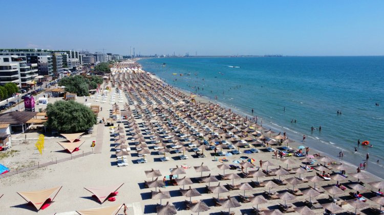 Peste 100.000 de turişti au fost pe litoralul românesc în minivacanţa de 1 Mai