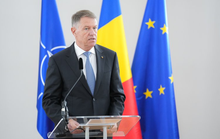 Iohannis ridică imunitatea foștilor miniștri, Vlad Voiculescu și Ioana Mihăilă, în dosarul achiziției de vaccinuri anti-COVID