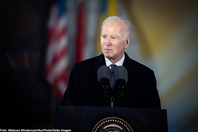 Biden, despre cererea lui Zelenski să primească avioane de luptă: Nu are nevoie de F-16 acum