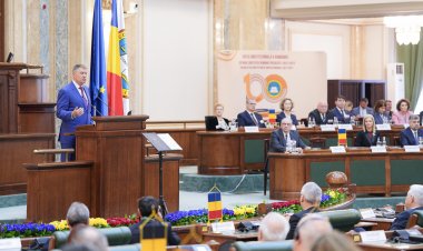 Iohannis, la aniversarea Constituției: Viitorul țării noastre este unul european
