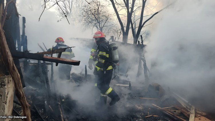Persoană găsită carbonizată în casă, în urma unui incendiu, în Constanța