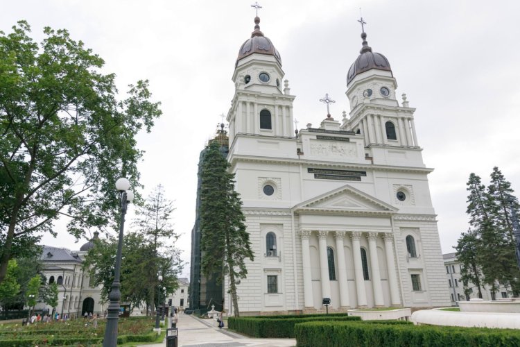 Mitropolia Moldovei și Bucovinei a introdus un serviciu de pomelnice online