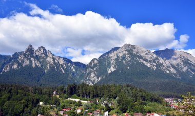 Vânzările montane și balneare cresc cu aproape 50 la sută în primele patru luni