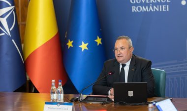 Ciucă: România nu-și mai permite să țină elevii departe de școală