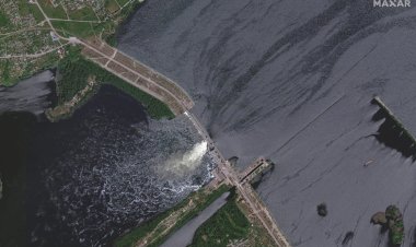 Baraj ucrainean distrus: Nu există un pericol nuclear imediat la centrala Zaporojie