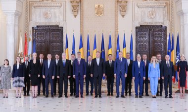 Membrii Guvernului Ciolacu au depus jurământul de învestitură