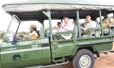 Preşedintele Iohannis şi soţia sa, în safari, în Parcul Naţional Nairobi