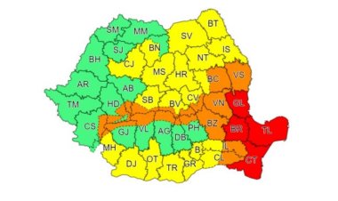 Constanța: Codul roșu de vreme extremă a fost prelungit până la ora 16.00.