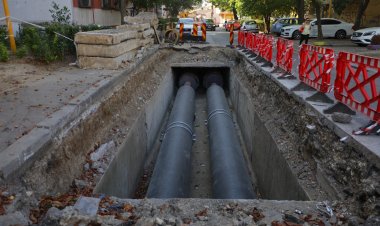 Primarul Vergil Chițac a semnat contractul de execuție lucrări rețele termice - Etapa IV