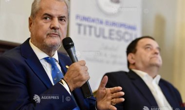Năstase: Propun o modificare a Constituţiei în sensul introducerii dreptului cetăţenesc la haos