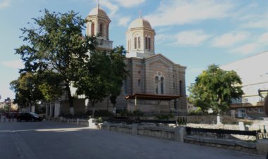 Cancelaria Sfântului Sinod: Solicitarea ridicării Arhiepiscopiei Tomisului la rang de Mitropolie încalcă ordinea statutară a Bisericii