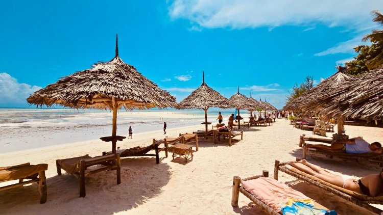 Numărul turiștilor români care au ales Zanzibar s-a dublat în 2024