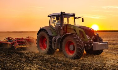 Ciolacu: Finanţăm, în premieră, programul Rabla pentru tractoare