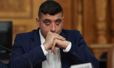 Alexandru Muraru solicită anchetarea lui George Simion pentru înşelăciune: A indus în eroare românii