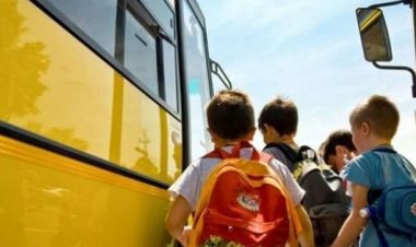 Încă cinci localități din județul Constanța vor beneficia de microbuze electrice pentru transportul elevilor