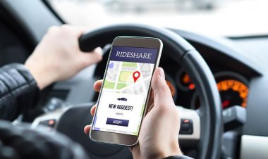 Trei persoane care coordonau firme de ride-sharing, reţinute într-un dosar de evaziune fiscală