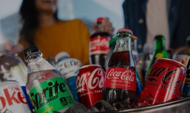 Coca-Cola retrage masiv sucuri în Europa, din cauza unei concentraţii prea mare de clorat