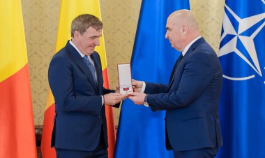 Bolojan: Vă mulțumim pentru tot ce ați oferit țării noastre. Hagi e un model de etică și dăruire