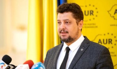 Claudiu Târziu: Suntem pe marginea prăpastiei și așteptăm salvarea de la un cuplet binecuvântat de Georgescu
