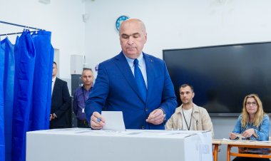 Bolojan: Vremurile liniştite au apus. Fiecare cetăţean care se prezintă la vot poate face istorie pentru România