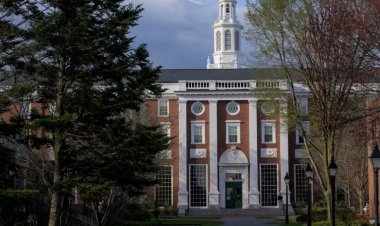 Un judecător suspendă decizia lui Trump de a bloca înscrierea studenților străini la Harvard