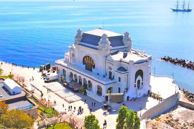 A început Mega Infotripul sezonului 2025 pe Riviera Românească