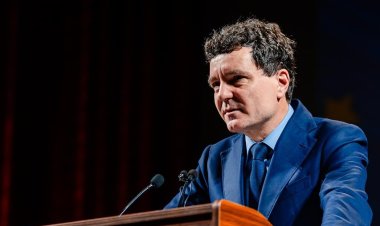 Nicușor Dan: Este nevoie de un director civil la SRI, foarte probabil e nevoie de un nou director la SIE