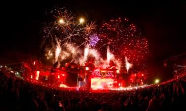 Prima zi a celui mai așteptat festival al verii, Beach, Please! 2025, a depășit așteptările participanților.