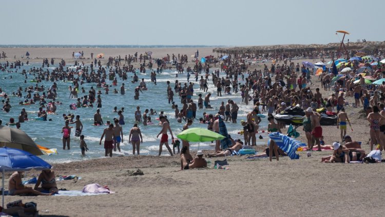 Începe Litoralul pentru toți cu reduceri de până la 50-60 la sută pentru vacanțele de toamnă, la mare