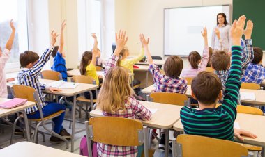 Mailuri de ameninţare cu masacru în şcoli şi spitale
