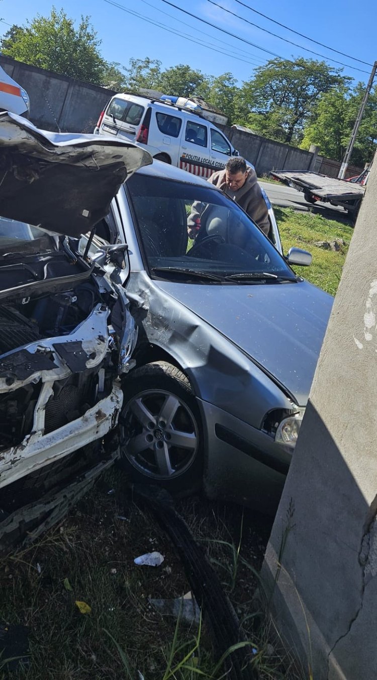 Accident rutier între două autoturisme, în Cobadin. Cinci victime, dintre care doi minori
