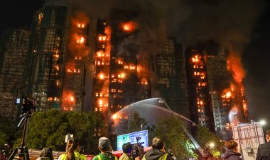 VIDEO Cel puțin 36 de persoane, decedate în incendiul de la un complex rezidențial din Hong Kong