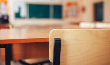 Aproape 2.000 de elevi vor învăța on-line pentru că în școli nu se poate asigura căldură