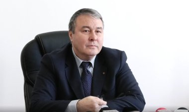 Procurorul criminalist Sadîc Zafer: Tânărul care şi-a omorât mama a înjunghiat-o cu 40 de lovituri de cuţit